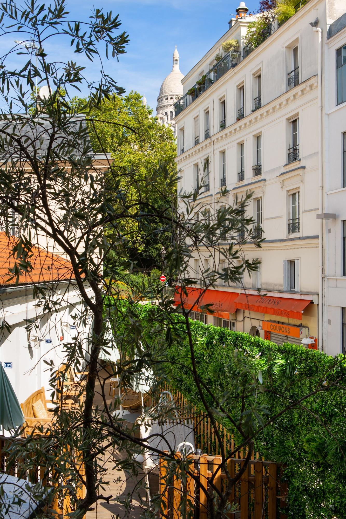 Le Village Montmartre By Hiphophostels Parigi Esterno foto